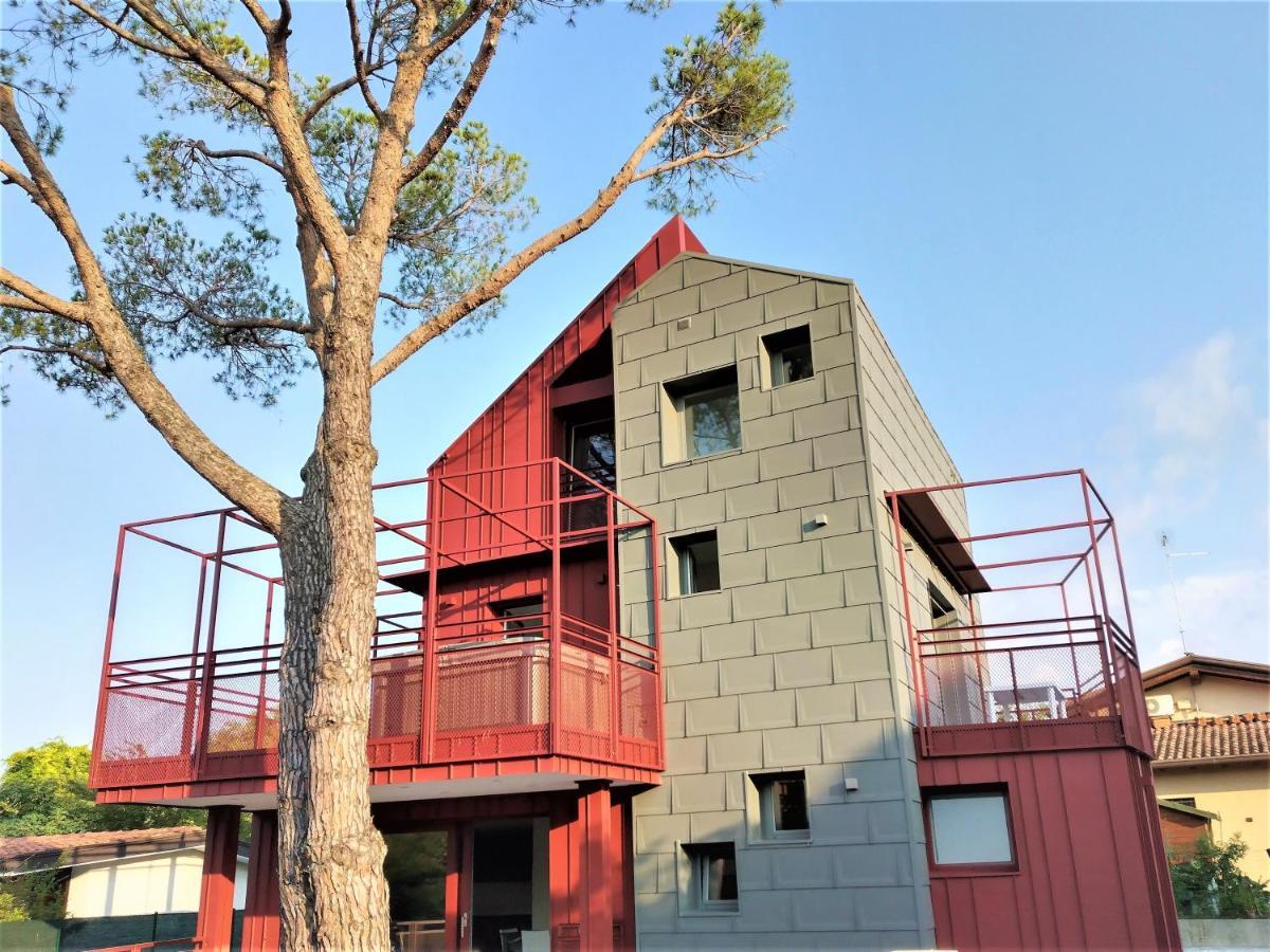 Villa Cisa Con Yacuzzi Lignano Sabbiadoro Eksteriør bilde